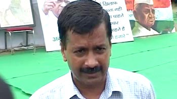 'शांतिपूर्ण ढंग से करें प्रदर्शन'