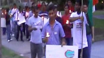 Video : Candlelight march for Anna in Florida