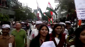 Mumbai rallies in support of Anna Hazare