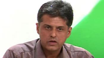 Video : Manish Tewari apologises to Anna Hazare