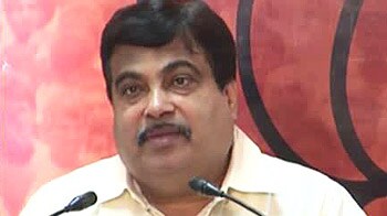 Video : BJP supports Anna campaign: Gadkari