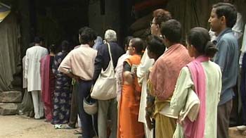 Video : Sheila to babus: Provide services on time or pay fine