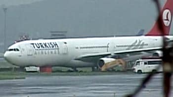 Video : Mumbai: Turkish jet towed away after 3 days