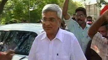 Stung by WikiLeaks cables, Left clarifies Stung by WikiLeaks cables, Left clarifies