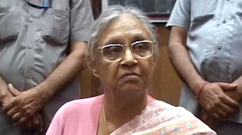 Video : Amanat's statement: Sheila Dikshit demands probe into 'interference'