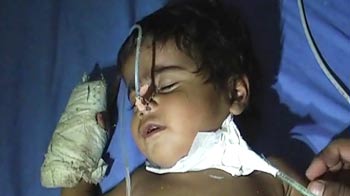 Videos : आठ माह की बच्ची ने दी मौत को मात...