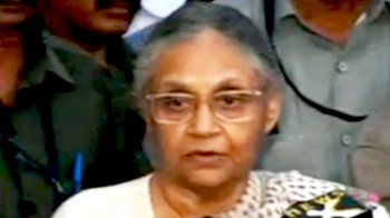 चिदंबरम से मिलीं शीला दीक्षित