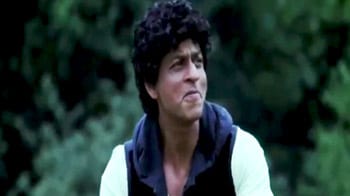 Video : शाहरुख के बाल हुए घुंघराले...