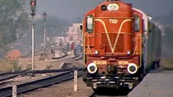 Videos : रेल किराया बढ़ाने की सलाह