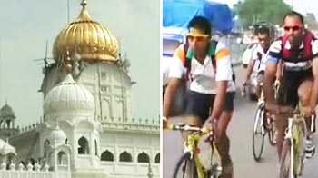 Video : Indian cyclists forced to stay in Gurudwara
