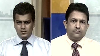 Stock tips and picks: Ashok Leyland, SBI, Punj Lloyd, Titan, ITC