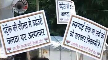 जो बचा था वो महंगाई मार गई...