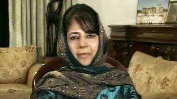 Videos : सुषमा ने जो कहा वो गलत है : महबूबा