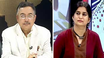 बच्चों को इनाम में हथियार