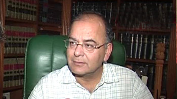 Why did Chidambaram agree to 2001 prices, asks Jaitley