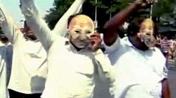 Video : तेलंगाना मुद्दे पर रेल रोको आंदोलन