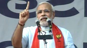 Video : Modi holds 'maha rally', accuses Congress of conspiracy