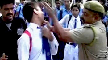 अजमेर में स्कूली बच्चों पर पुलिस का कहर