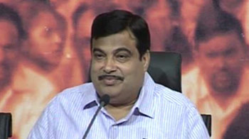 Advani yatra not for PM's post: Gadkari