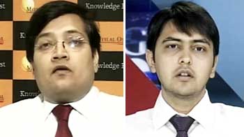 Rupee to hit 54-55/$ by March 2013: Motilal Oswal