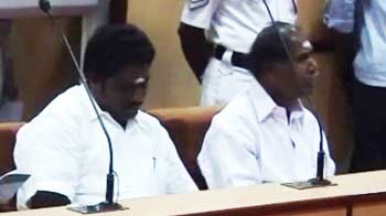 ये मंत्री बन गए मुन्नाभाई! ये मंत्री बन गए मुन्नाभाई!