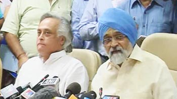 No cap on aid for the poor: Montek