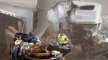 Arizona dust storms cause three pile-ups with dozens of cars