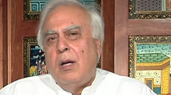 Kapil Sibal pays tribute to Steve Jobs