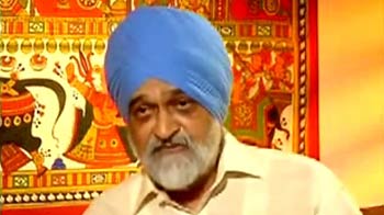 2G auction was not the best option: Montek Singh Ahluwalia