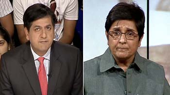 Should Anna get into politics?