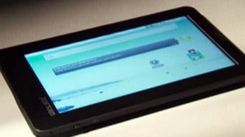Video : First Look: Aakash tablet
