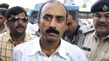 Gujarat IPS officers back Sanjiv Bhatt