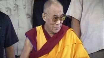 दलाई का चीन पर निशाना दलाई का चीन पर निशाना