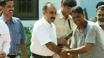 18 दिन बाद संजीव भट्ट जेल से रिहा