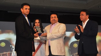 Video : NDTV Indian of the Year 2011: Rahul Dravid gets Lifetime Achievement Award