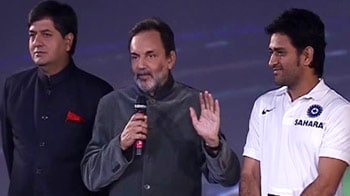 Video : NDTV Indian of the Year Awards 2011