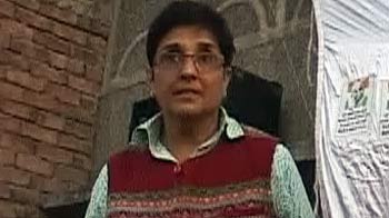 किरण बेदी पर लगे भ्रष्टाचार के आरोप