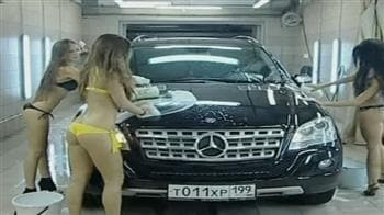 Video : Russia's controversial car washes