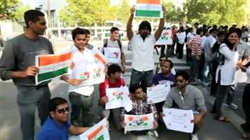 Video : NRIs in Paris rally for Anna