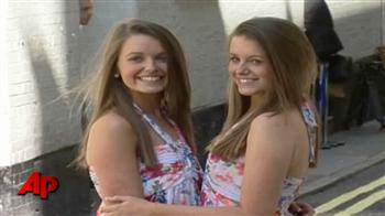 Identical twins compete for TV ad