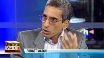 What can the FM do for SEZs?