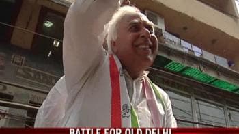 Video : Sibal, Gupta battle for Old Delhi seat