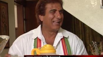 Videos : Raj Babbar becomes Gabbar