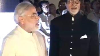 Narendra Modi, Big B watch Paa together