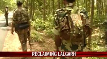 Video : Police liberate Lalgarh police station