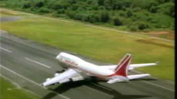 Govt's carrot and stick to pilots