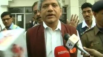 Yechury in Kolkata to see Jyoti Basu