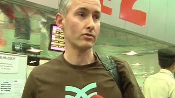 Passengers stranded at Mumbai, Delhi airports Passengers stranded at Mumbai, Delhi airports