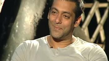 Video : I am not single: Salman Khan