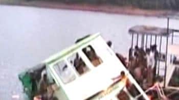Video : Tourist boat sinks in Kerala, 34 dead including 13 children